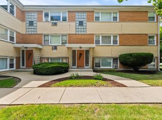 3954 N Pioneer Ave APT 2S, Chicago, IL 60634