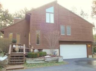11698 Lakeshore Dr, Grand Haven, MI 49417