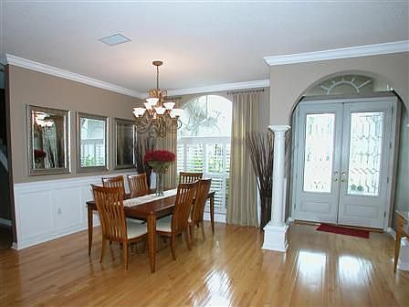 Foyer/Dining Room