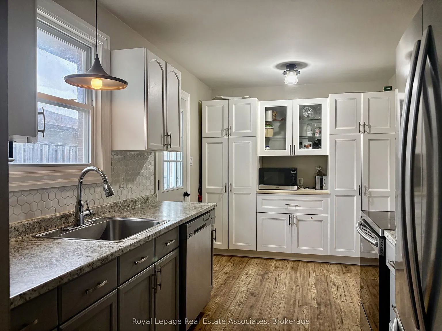 3 bed, $2,700 — Photo 3