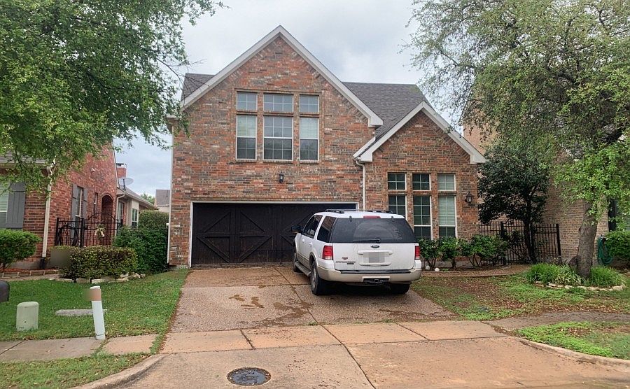 1st image of 2329 Stone Creek Dr
