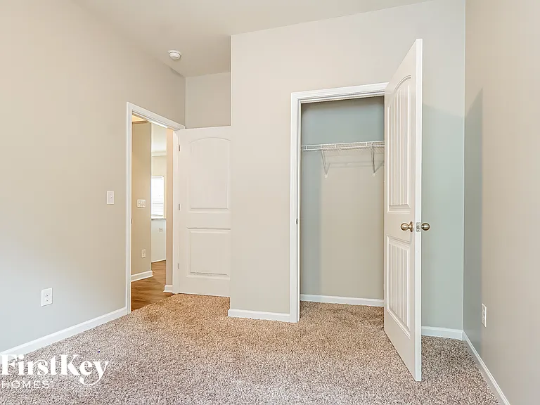 383 W Park Dr — Photo 12