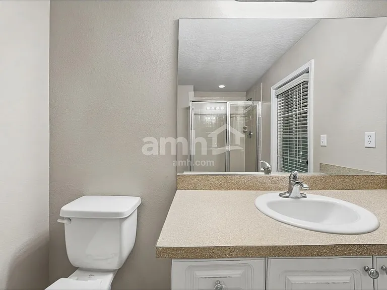 7330 Crescent Palm Dr — Photo 17