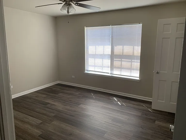 2820 McFerrin Ave — Photo 3