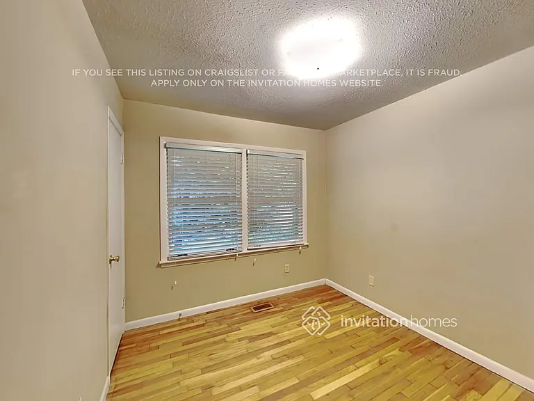 3934 Ensign Ct — Photo 17
