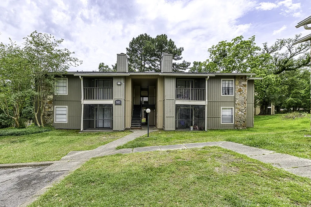Jasmine Creek Apartments — Photo 2