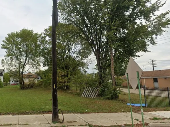5732 Van Dyke St, Detroit, MI 48213