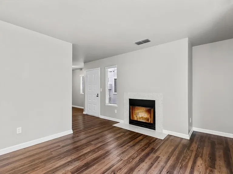 Heather Downs Apartments — Photo 7