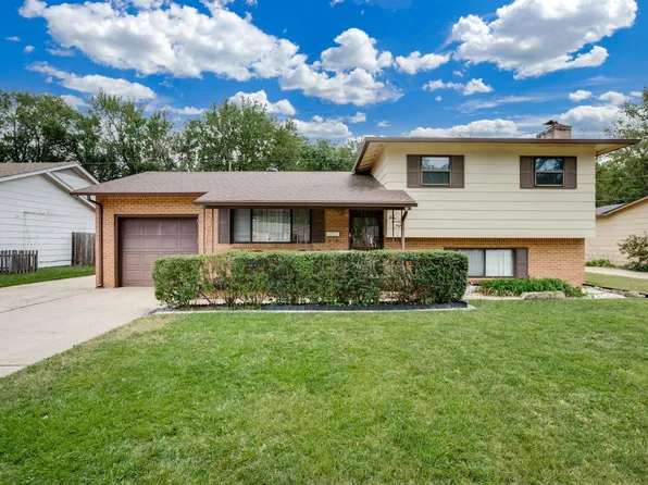 428 S Spring Creek Dr, Derby, KS 67037