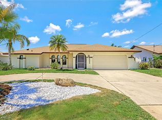 5032 Skyline Blvd, Cape Coral, FL 33914