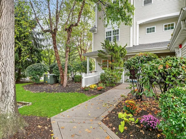 111 Viewpoint Terrace, Peekskill, NY 10566