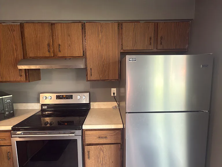 801 W Saint Anthony Ave — Photo 11