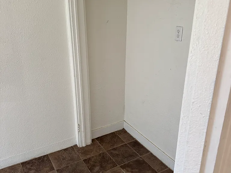 112 Kentucky St #8 — Photo 5