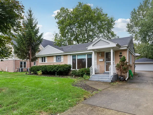 648 Shermer Rd, Glenview, IL 60025