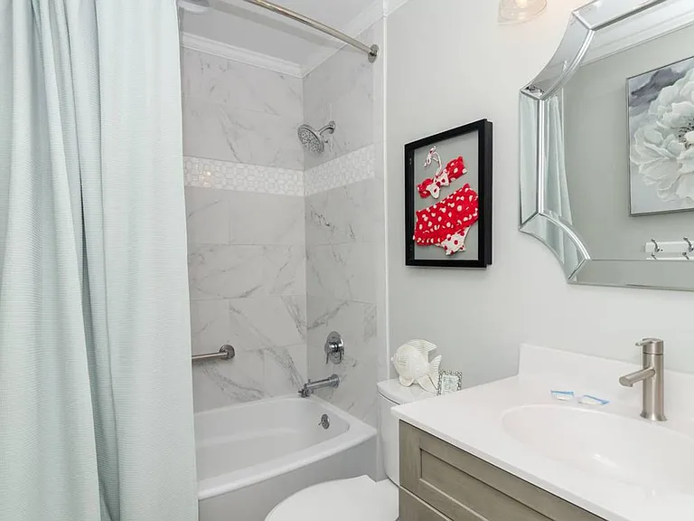 403 Dolphin Ct — Photo 30