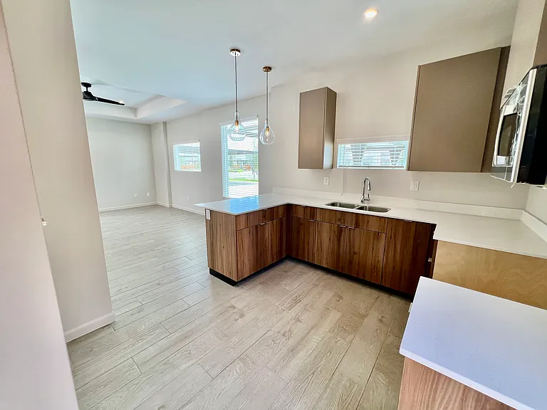 3504 Duke Ave #1 — Photo 5