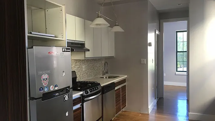 Rented by Nooklyn NYC LLC | media 20