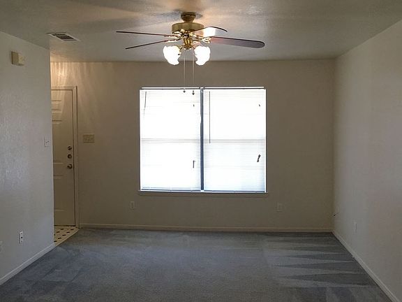 3rd image of 902 Clairidge Ave APT B