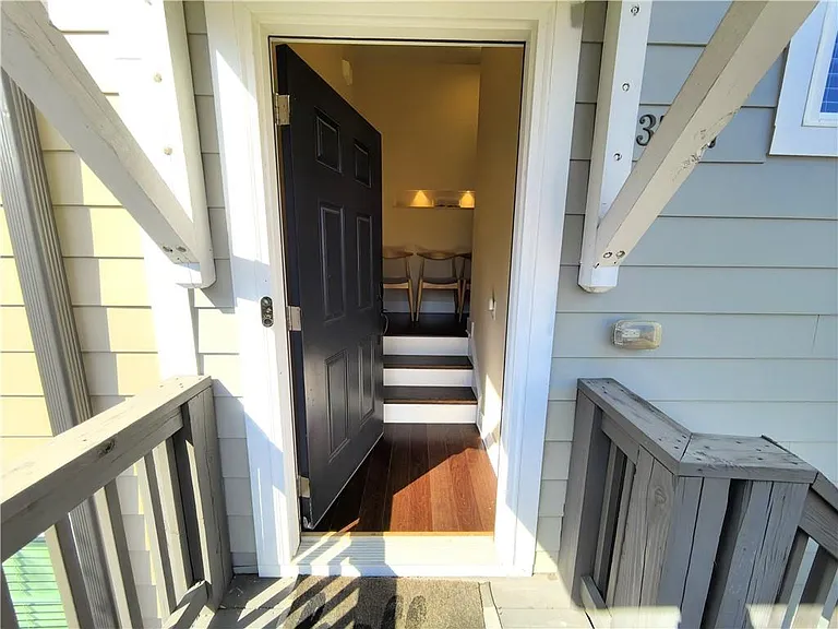 3797 Oxford Cir — Photo 2