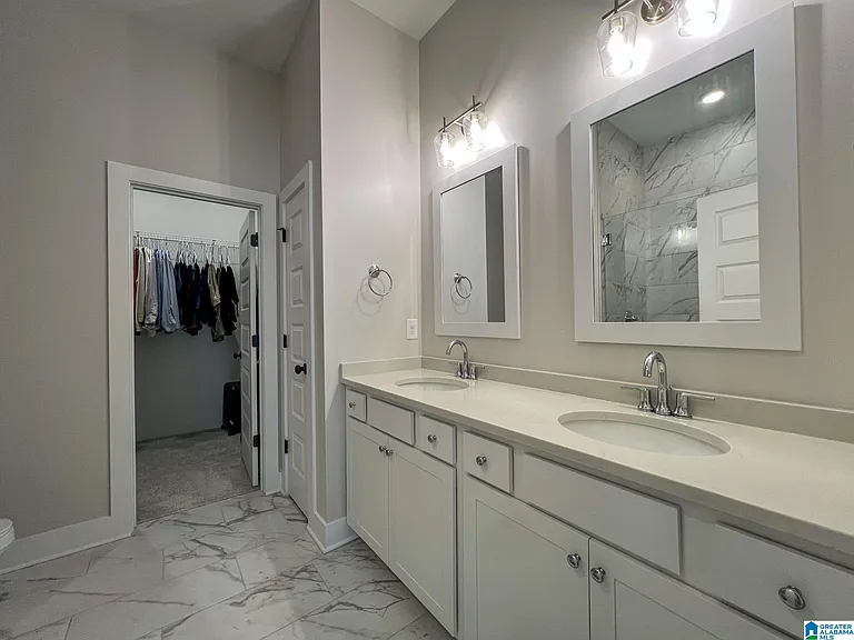 4740 Arden Way — Photo 14