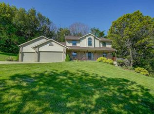 W3435 Woodside Rd, Belleville, WI 53508