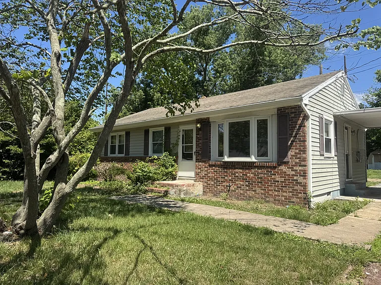 507 Overbrook Dr — Photo 1