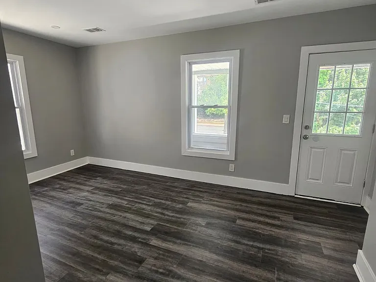 549-551 Scotland Rd #2 — Photo 2