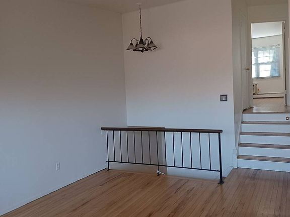 4th image of 156-00 80th St #2