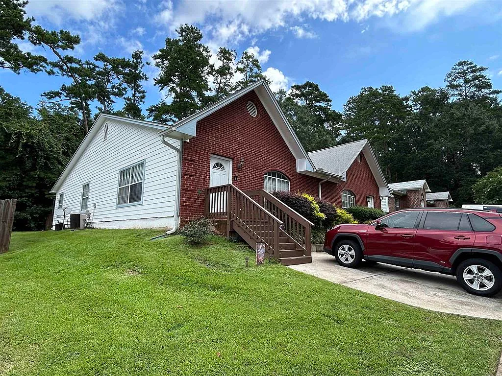 Building Photo - 3494 Chatelaine Ct