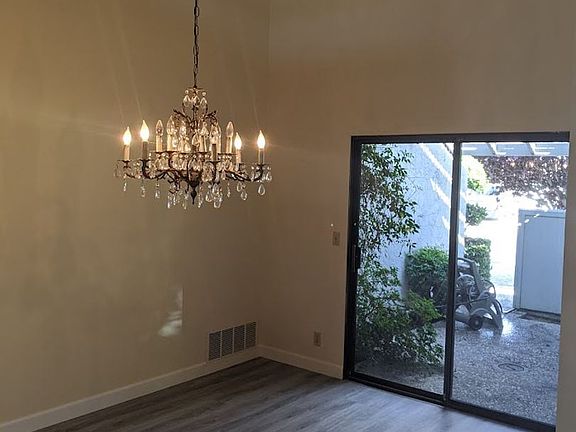 4th image of 4053 Ashbrook Cir