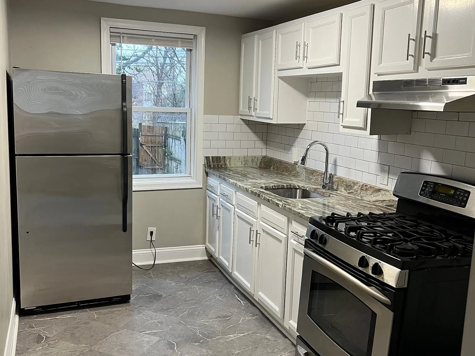 2 bed, 756 sqft, $1,400 — Photo 1