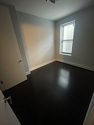 4th image of 520 W 139th St #47