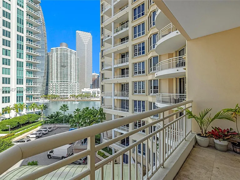 888 Brickell Key Dr #701 — Photo 5