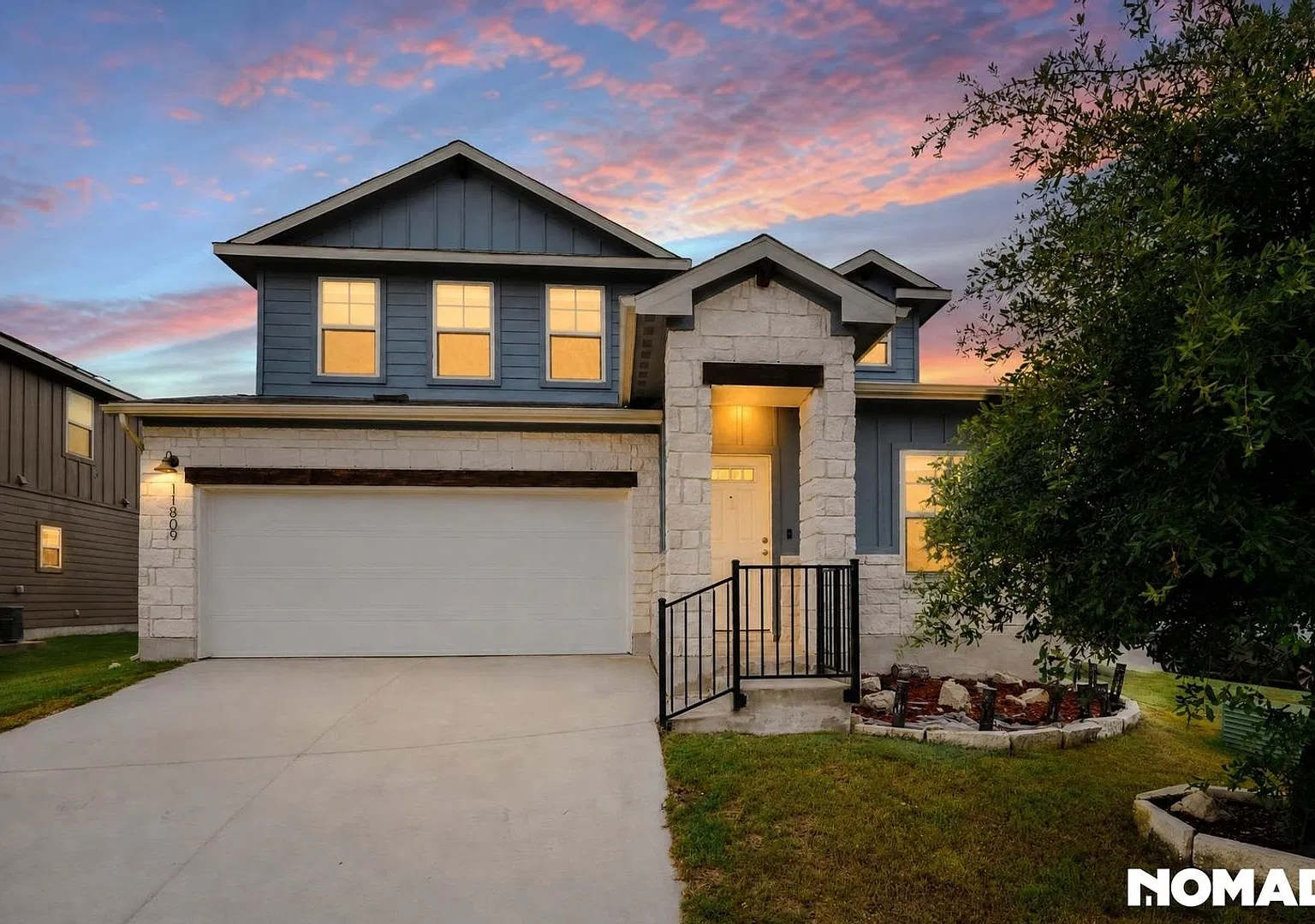 Spacious 5BR Condo in Austin — Photo 2
