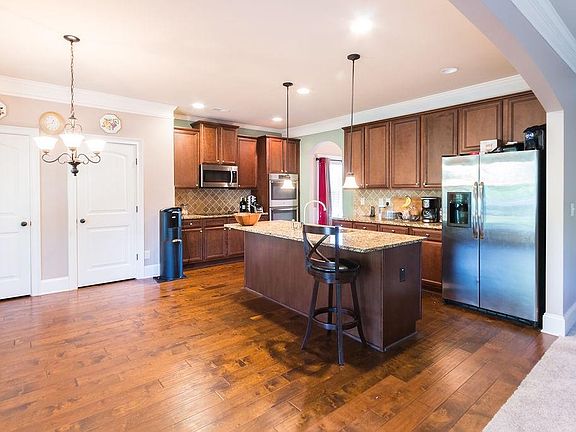 5th image of 1573 Josh Valley Ln