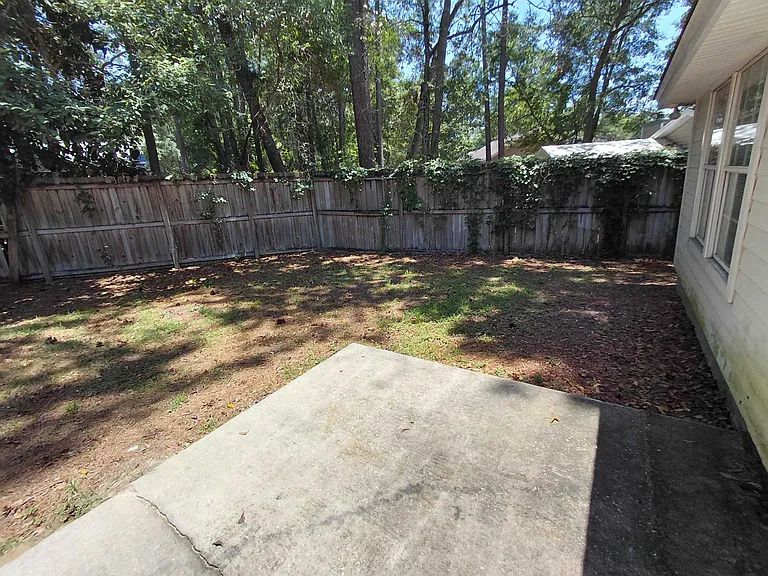 3508 Larkspur Ln — Photo 20