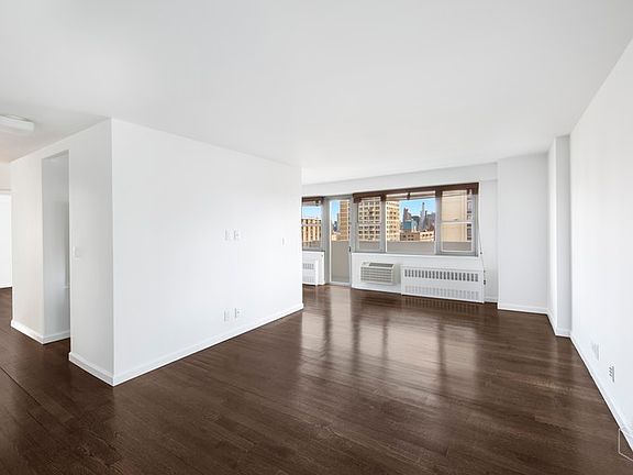 3rd image of 100 W 93rd St APT 21J
