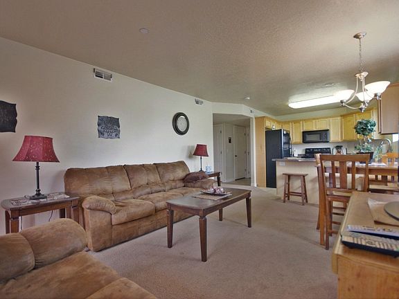 3rd image of 3959 W Romney Dr