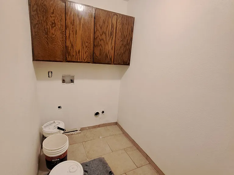 1345 Branson Ave #1D — Photo 8