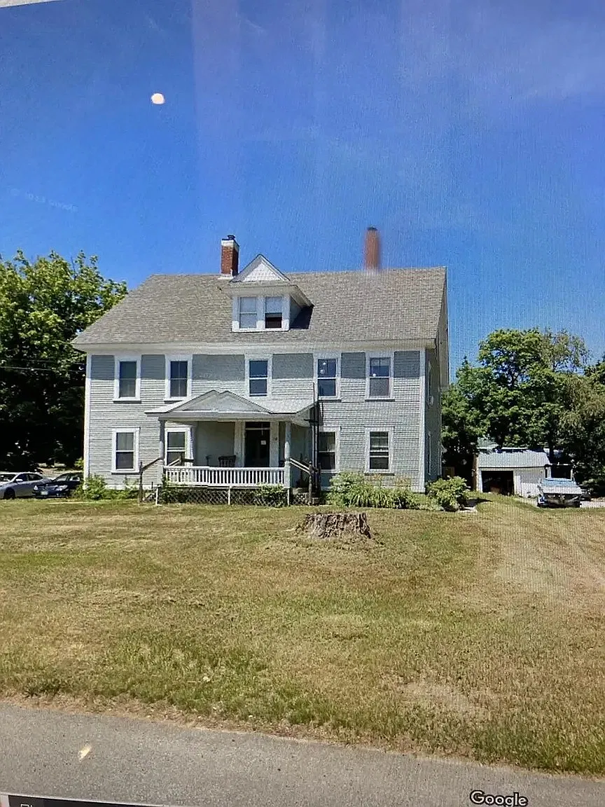 12 Hall Ave — Photo 2