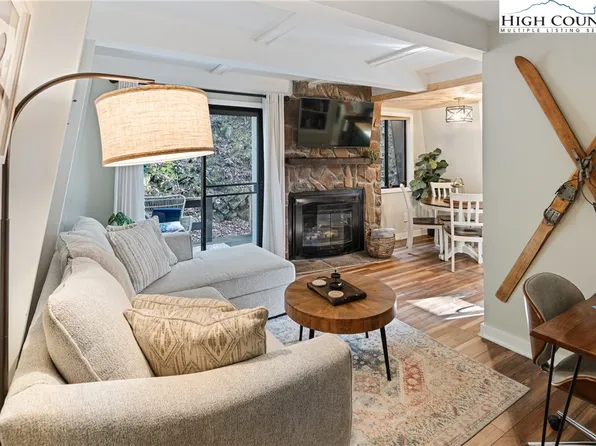 24 Creekside Drive #A, Banner Elk, NC 28604