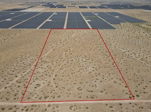 4 Caughlin Rd, Adelanto, CA 92301