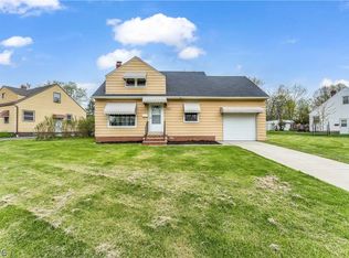 19921 Fairway Ave, Maple Heights, OH 44137