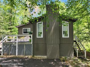 3332 Oberon Rd, Tobyhanna, PA 18466