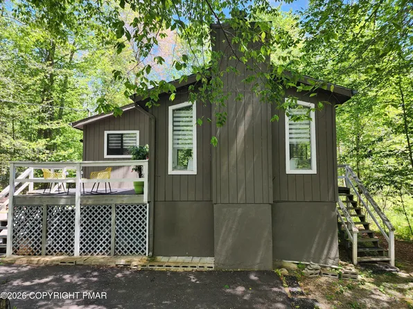 3332 Oberon Rd, Tobyhanna, PA 18466
