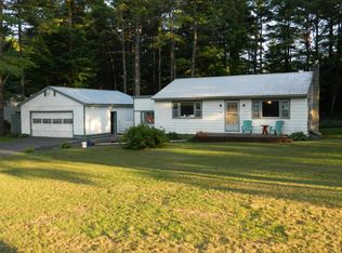 469 Luzerne Rd, Queensbury, NY 12804