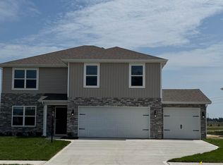 1044 Stuckey Pointe Pass, Fort Wayne, IN 46818