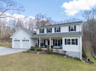 3269 Back Valley Rd, Trenton, GA 30752