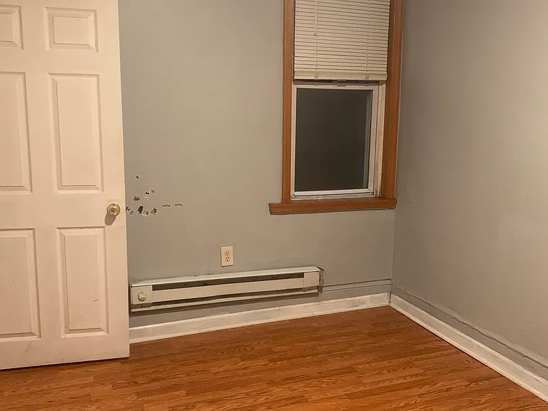 1335 Snyder Ave #3 — Photo 1