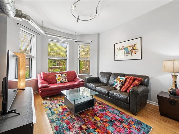 3rd image of 5353 N Kenmore Ave #3A